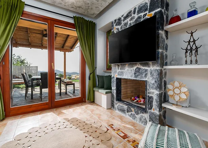 Lous House Αγία Παρασκευή